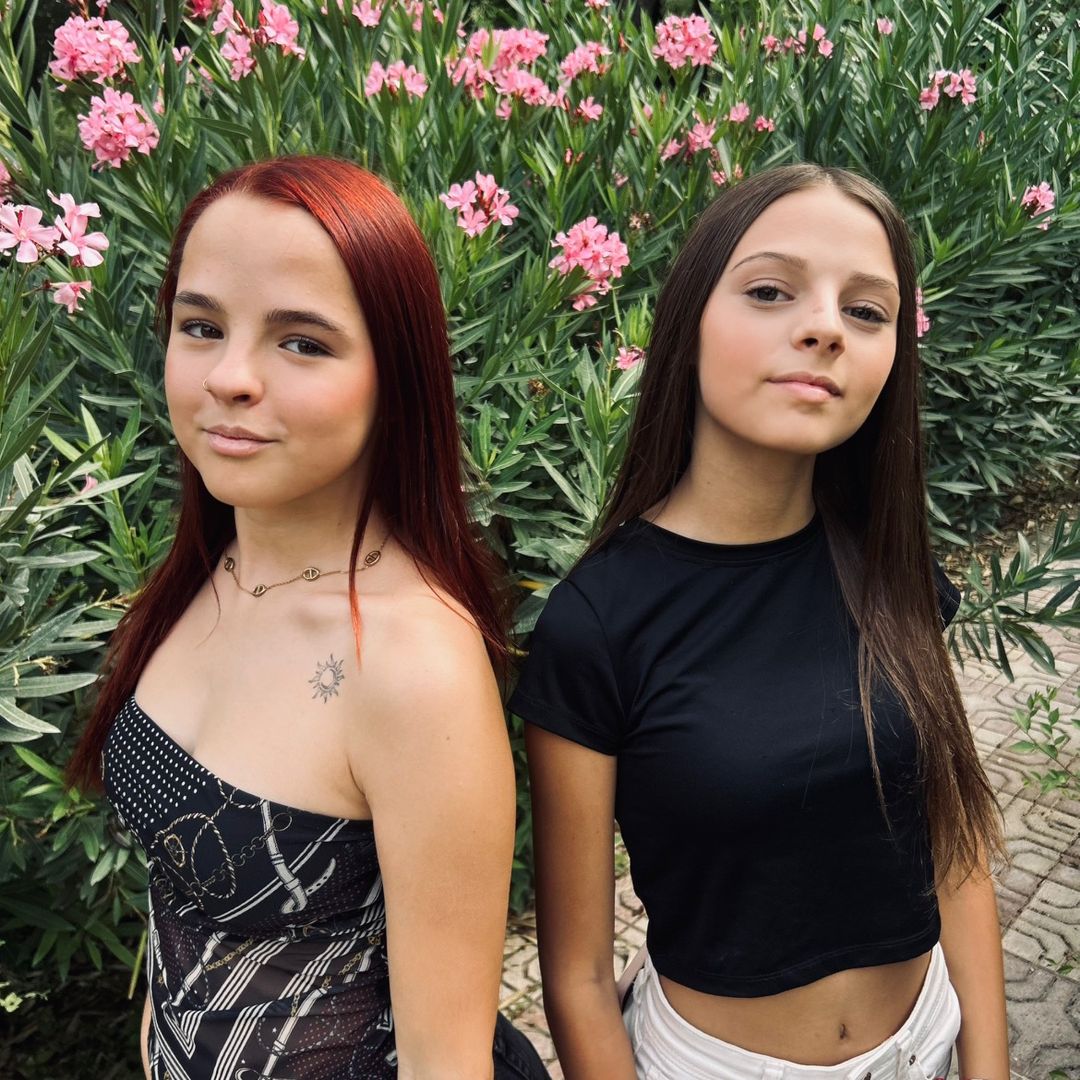 Two Sister